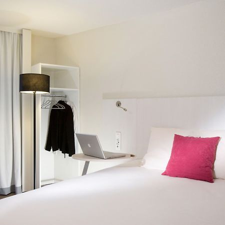 Отель Ibis Styles Lille Centre Gare Beffroi Экстерьер фото